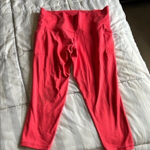 Athleta coral capri leggings